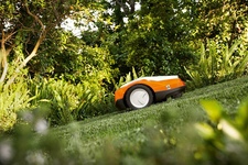 Газонокосилка-робот STIHL RMI 522 C [2100м² / 20 см / 10 кг]