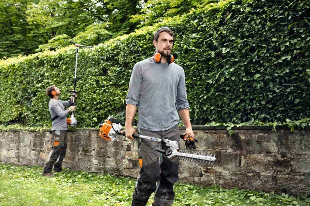 Кусторез садовый штанговый бензиновый STIHL HL 94 C-E (42432000024)